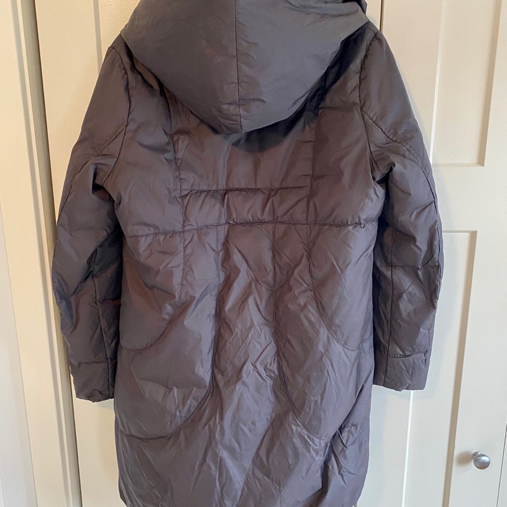 Tahari winter puffy coat - Picture 3 of 4